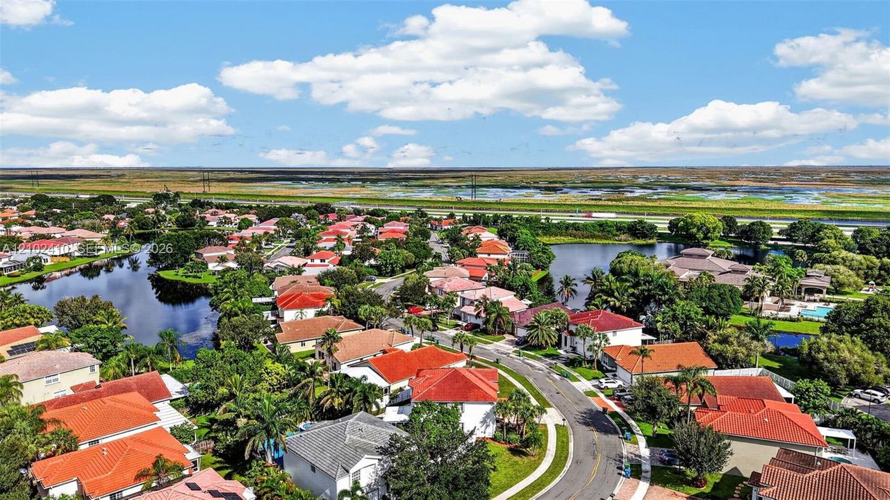 En Venta: $950,000 (5 camas, 4 baños, 2466 Pies cuadrados)