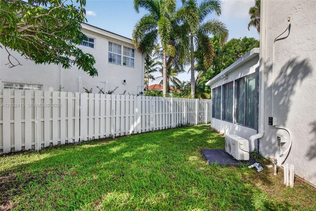 En Venta: $950,000 (5 camas, 4 baños, 2466 Pies cuadrados)