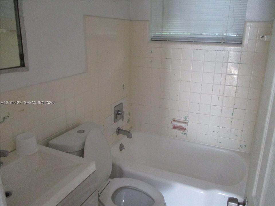 В аренду: $1,395 (1 спален, 1 ванн, 0 Квадратных фут)