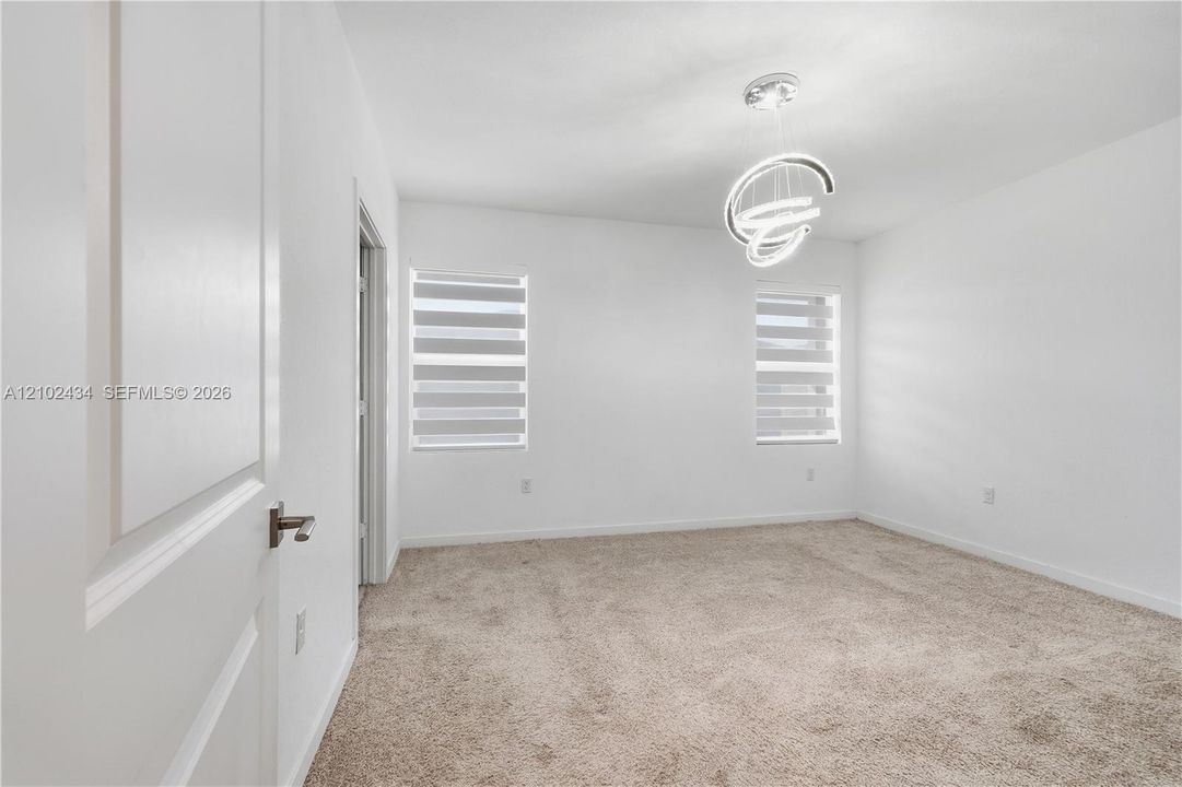 В аренду: $2,800 (3 спален, 2 ванн, 1488 Квадратных фут)