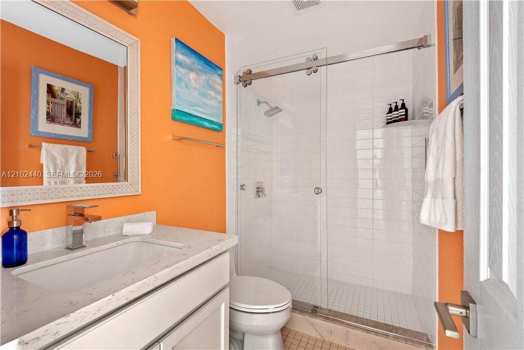 En Venta: $875,000 (2 camas, 2 baños, 946 Pies cuadrados)