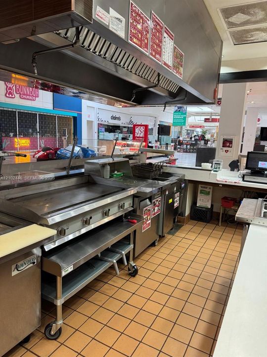 KITCHEN