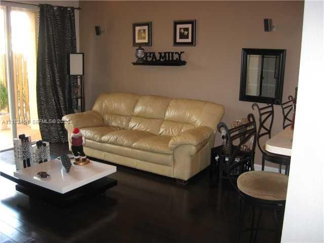 Den/Family/Great Room