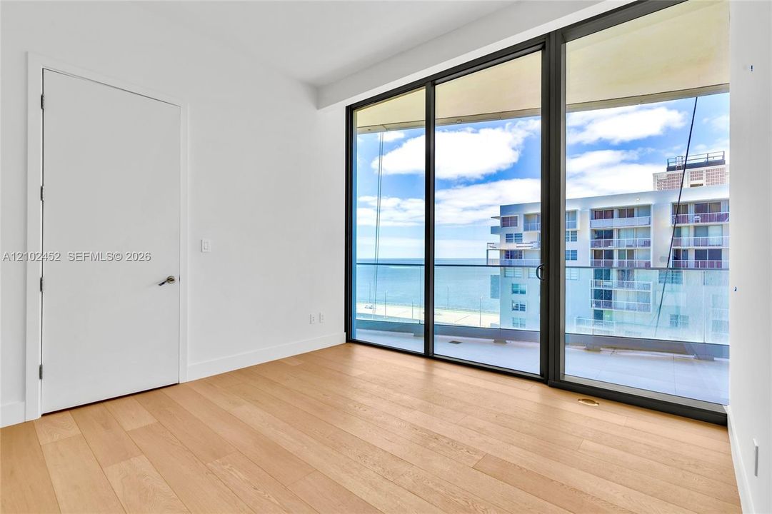 В аренду: $9,500 (2 спален, 2 ванн, 1583 Квадратных фут)