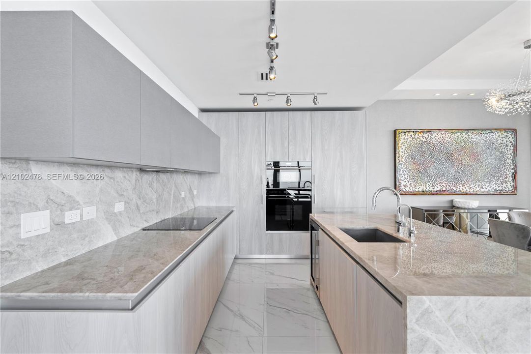 For Sale: $3,899,000 (3 beds, 4 baths, 2664 Square Feet)