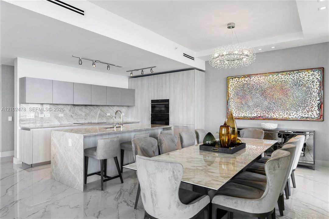 For Sale: $3,899,000 (3 beds, 4 baths, 2664 Square Feet)