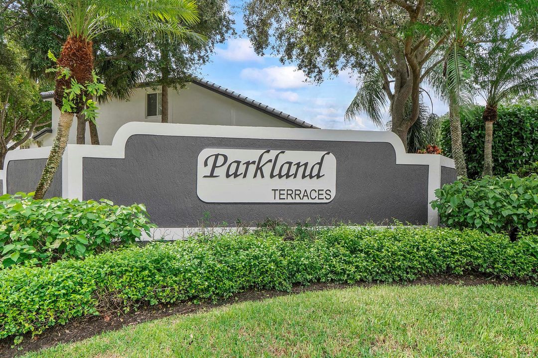 Parkland Terraces Entrance
