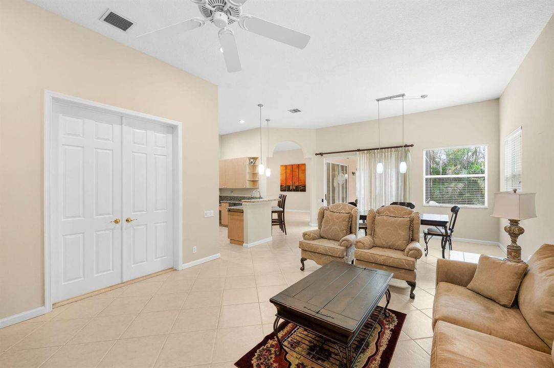 24-web-or-mls-483 Blue Lake Dr - 24