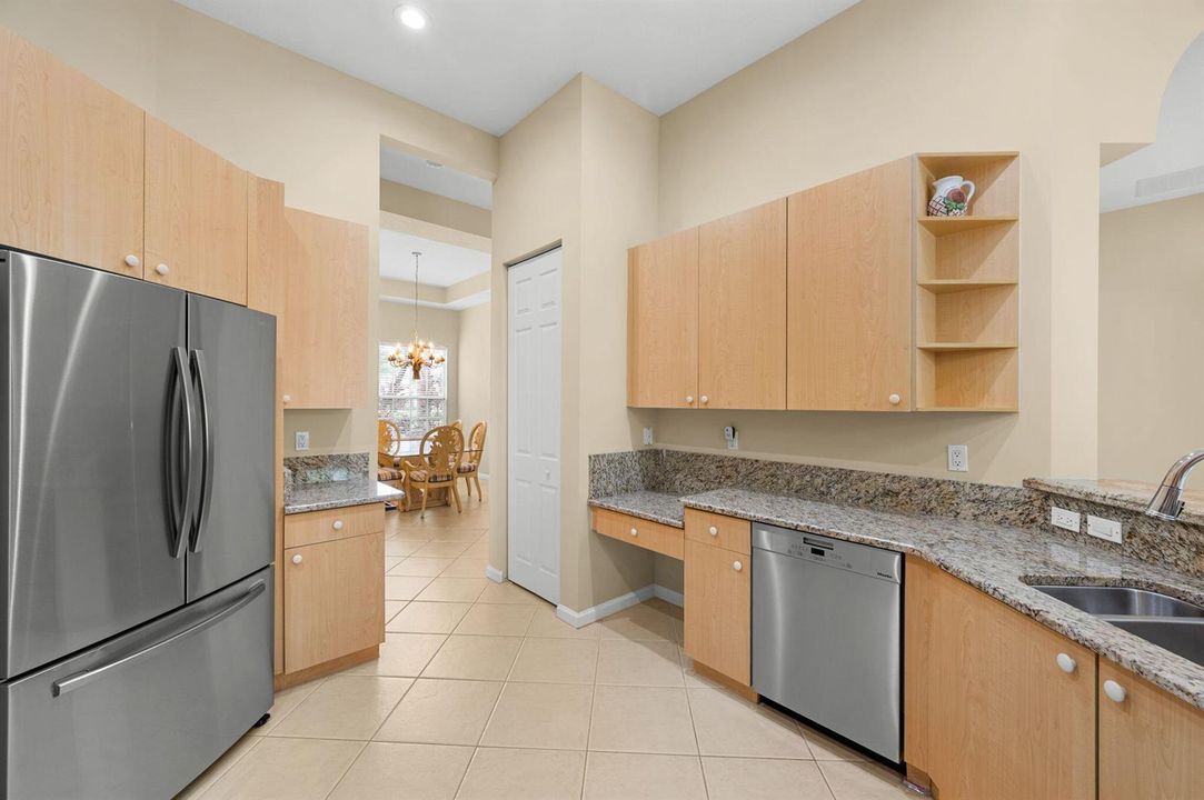 28-web-or-mls-483 Blue Lake Dr - 28