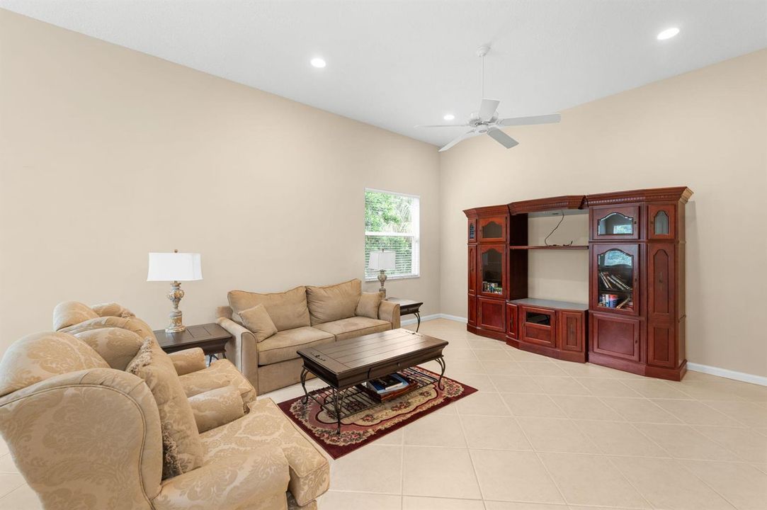 23-web-or-mls-483 Blue Lake Dr - 23