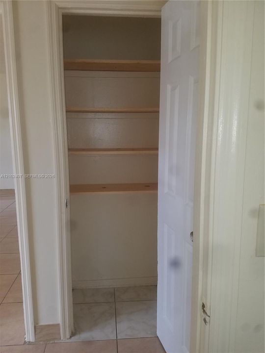 En Renta: $1,300 (1 camas, 1 baños, 1692 Pies cuadrados)