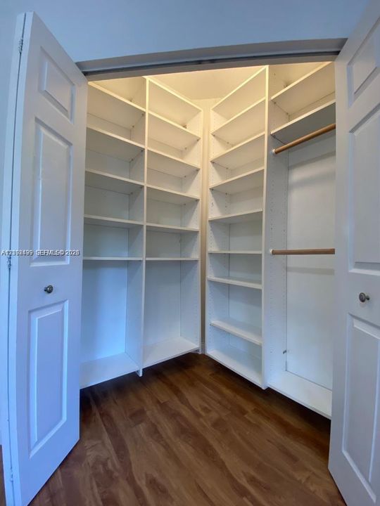 В аренду: $3,650 (3 спален, 2 ванн, 1726 Квадратных фут)