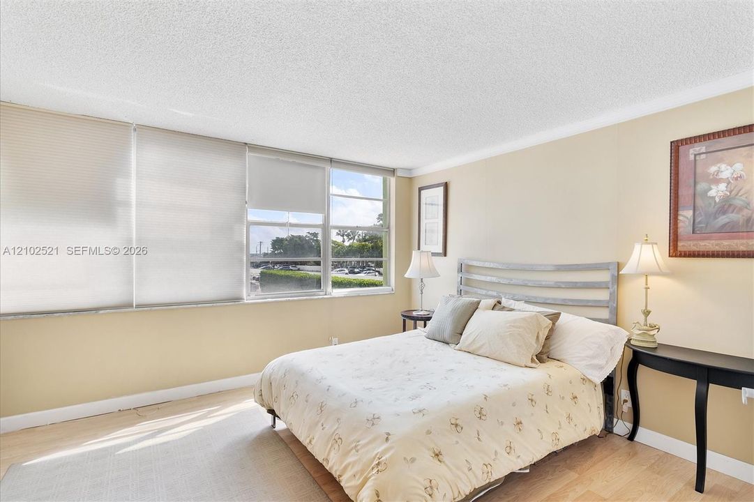 En Venta: $249,999 (2 camas, 2 baños, 1188 Pies cuadrados)