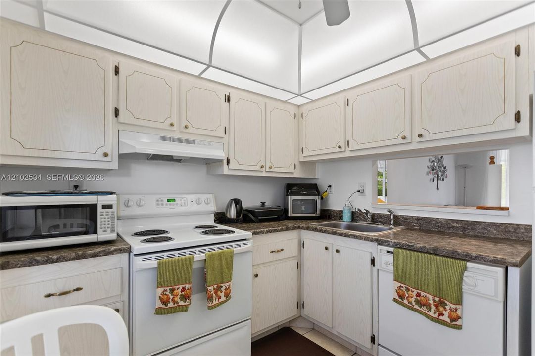En Venta: $69,900 (1 camas, 1 baños, 705 Pies cuadrados)