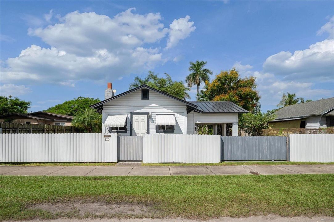 01-Puls-630 NW 6th Ave-1