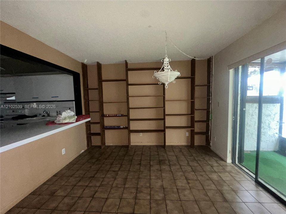 En Venta: $299,900 (3 camas, 2 baños, 1830 Pies cuadrados)