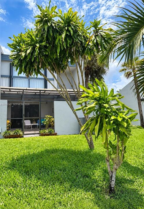 For Sale: $369,500 (3 beds, 2 baths, 1472 Square Feet)