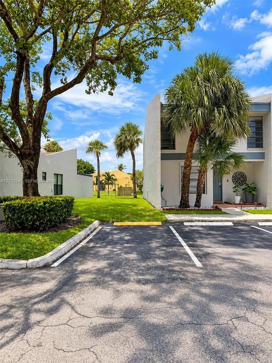 For Sale: $369,500 (3 beds, 2 baths, 1472 Square Feet)