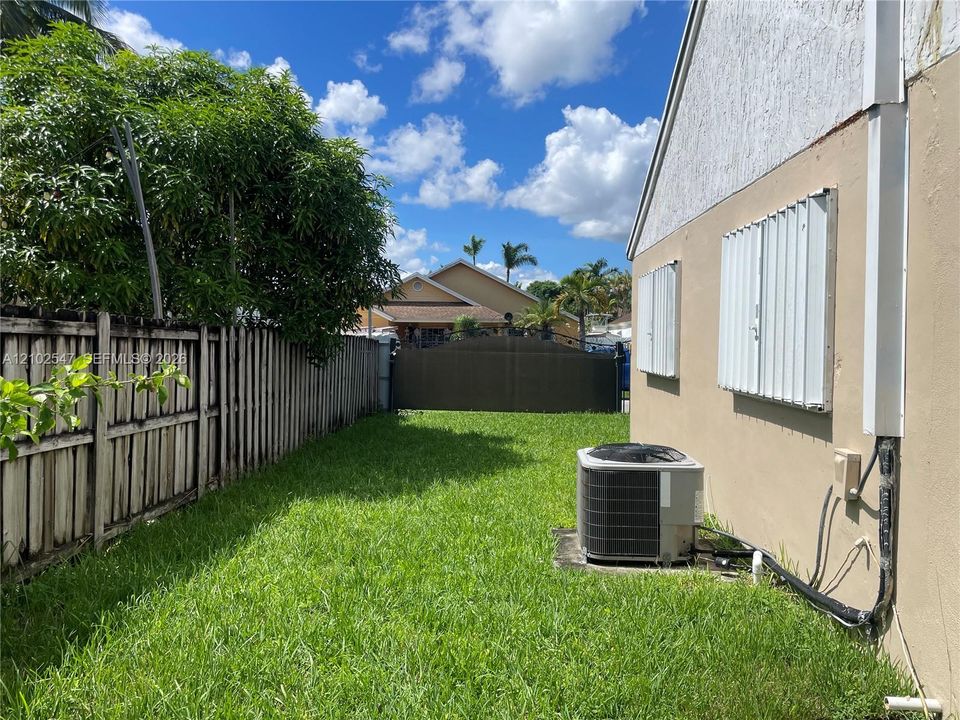 En Venta: $549,000 (3 camas, 2 baños, 1420 Pies cuadrados)