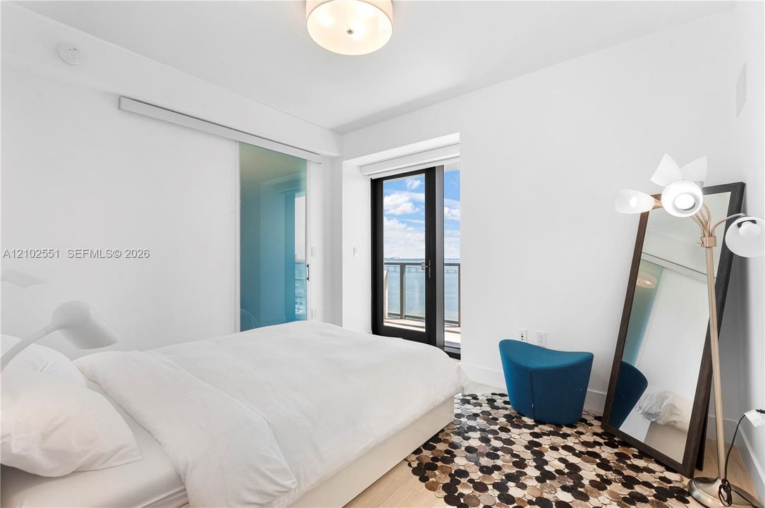 В аренду: $5,900 (1 спален, 1 ванн, 784 Квадратных фут)