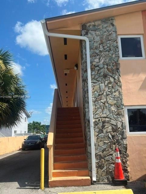 For Rent: $1,900 (2 beds, 1 baths, 0 Square Feet)
