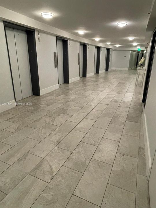 合同活跃: $3,000 (2 贝兹, 2 浴室, 1271 平方英尺)
