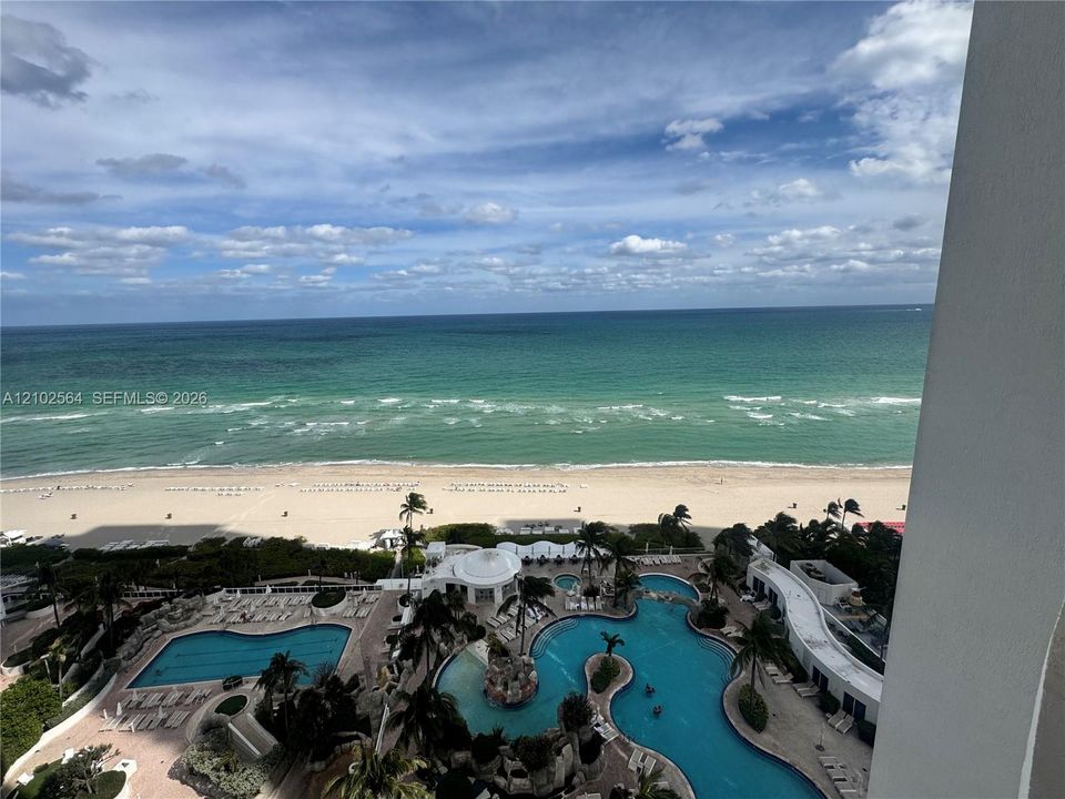 En Venta: $260,000 (0 camas, 1 baños, 551 Pies cuadrados)