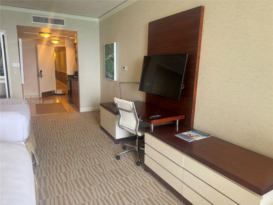 En Venta: $260,000 (0 camas, 1 baños, 551 Pies cuadrados)