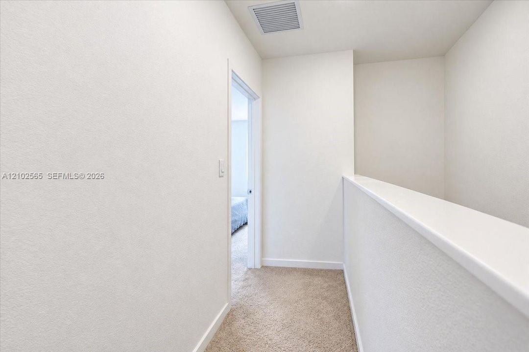 В аренду: $2,600 (3 спален, 2 ванн, 1433 Квадратных фут)