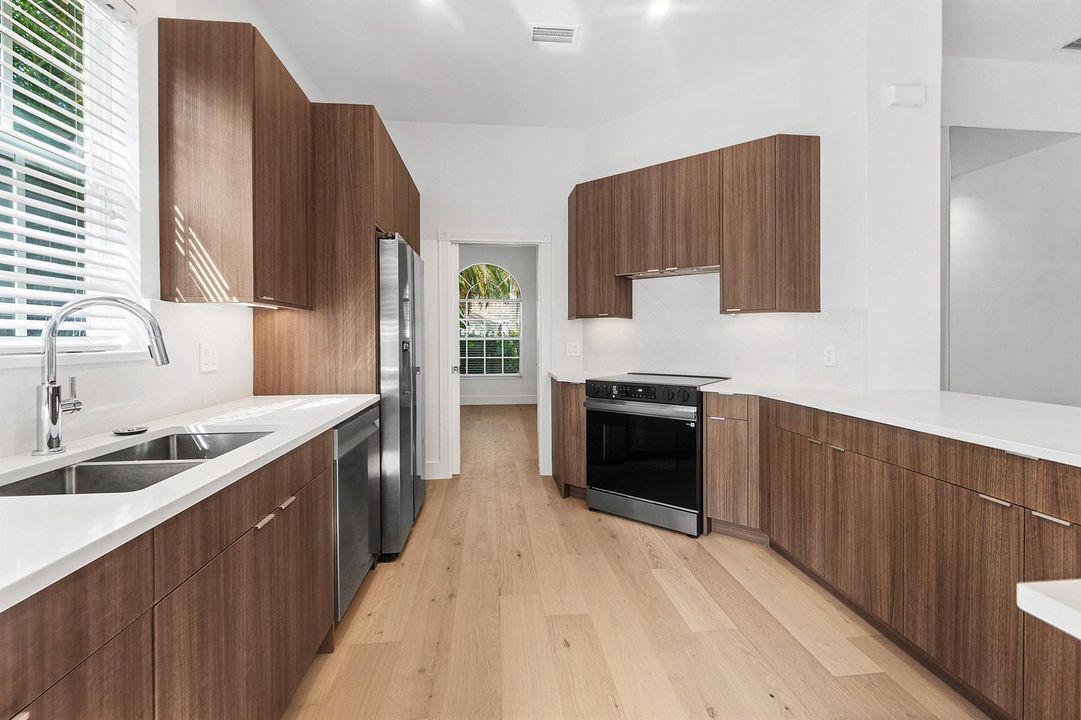 014-2580KittbuckWay-WestPalmBeach-FL-334