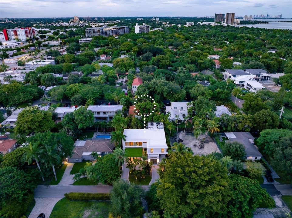 На продажу: $7,200,000 (6 спален, 5 ванн, 5034 Квадратных фут)