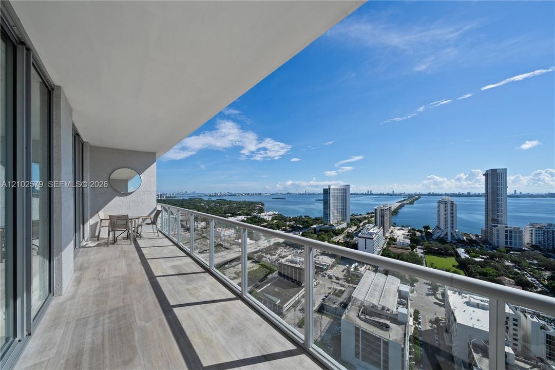 На продажу: $2,899,999 (3 спален, 4 ванн, 2928 Квадратных фут)