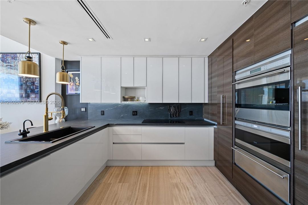 На продажу: $2,899,999 (3 спален, 4 ванн, 2928 Квадратных фут)