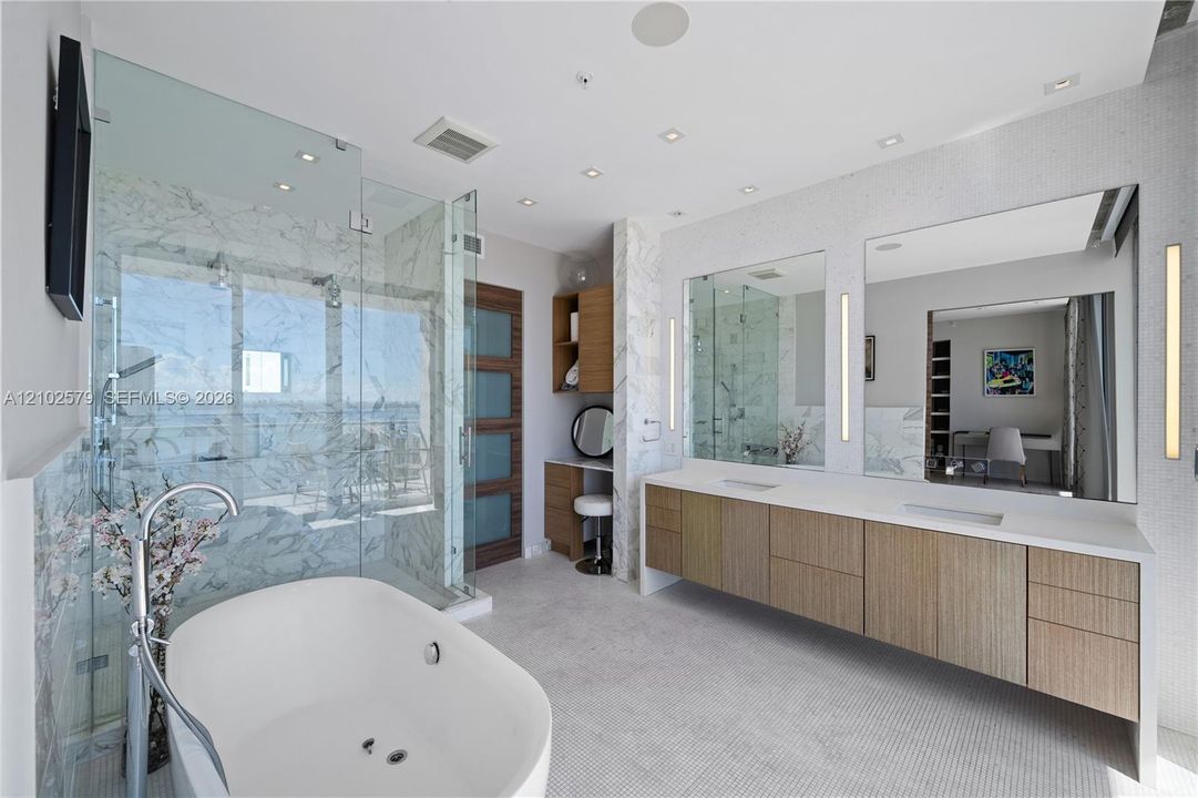 На продажу: $2,899,999 (3 спален, 4 ванн, 2928 Квадратных фут)