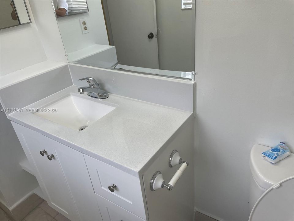 На продажу: $195,000 (2 спален, 2 ванн, 1096 Квадратных фут)