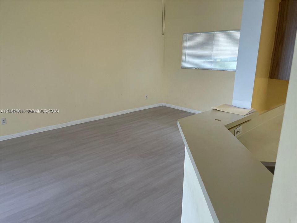 На продажу: $195,000 (2 спален, 2 ванн, 1096 Квадратных фут)