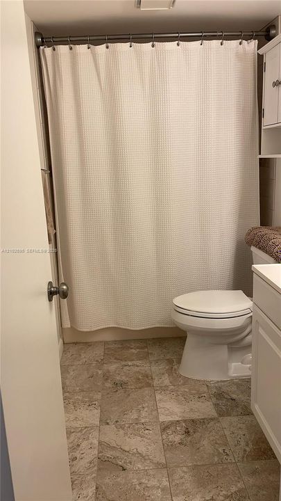 В аренду: $2,300 (2 спален, 2 ванн, 1190 Квадратных фут)