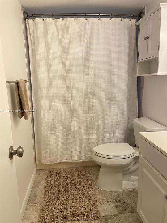 В аренду: $2,300 (2 спален, 2 ванн, 1190 Квадратных фут)