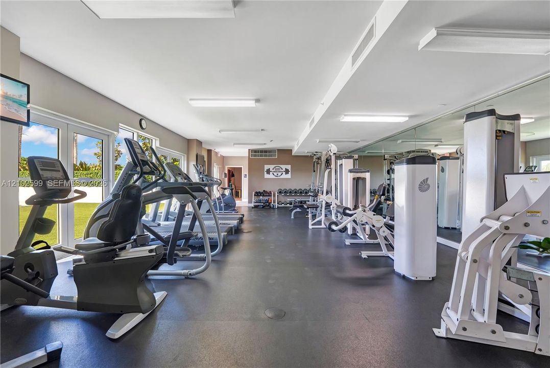 For Sale: $529,900 (2 beds, 2 baths, 1107 Square Feet)