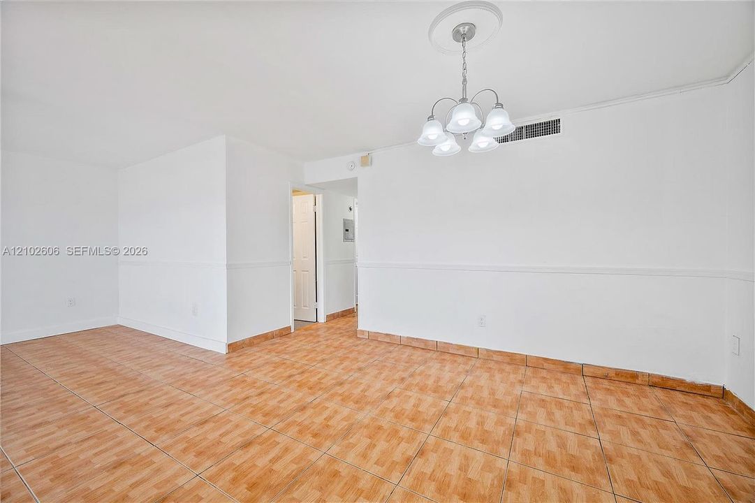 En Venta: $155,000 (2 camas, 2 baños, 1012 Pies cuadrados)