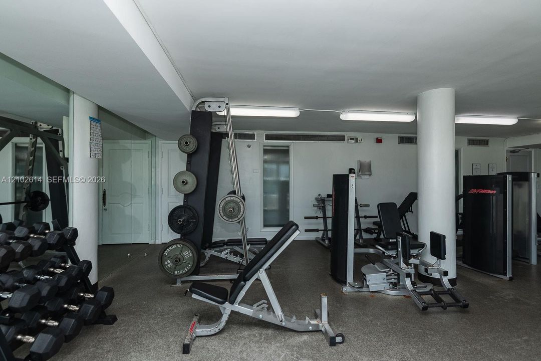 В аренду: $4,000 (2 спален, 2 ванн, 1520 Квадратных фут)