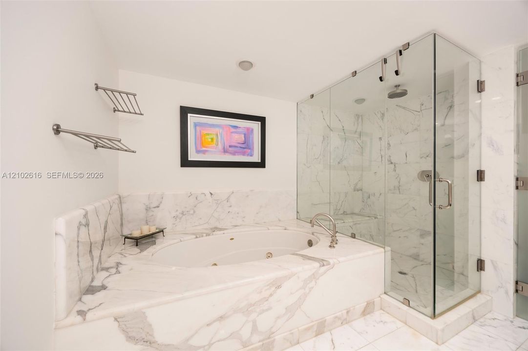 For Sale: $5,300,000 (3 beds, 3 baths, 2640 Square Feet)