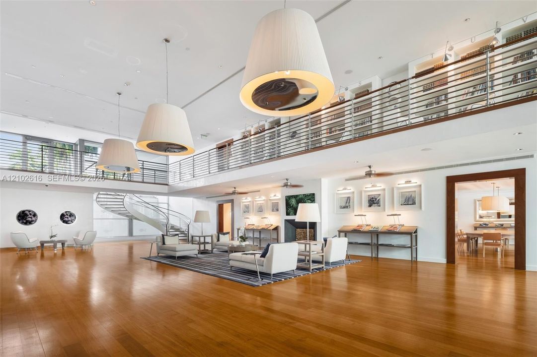 For Sale: $5,300,000 (3 beds, 3 baths, 2640 Square Feet)