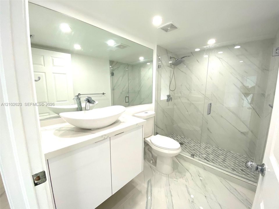 В аренду: $3,850 (2 спален, 2 ванн, 1091 Квадратных фут)