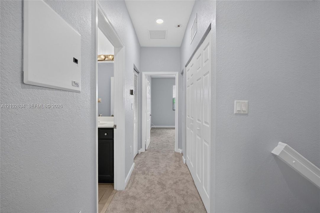 For Sale: $370,000 (3 beds, 2 baths, 1705 Square Feet)