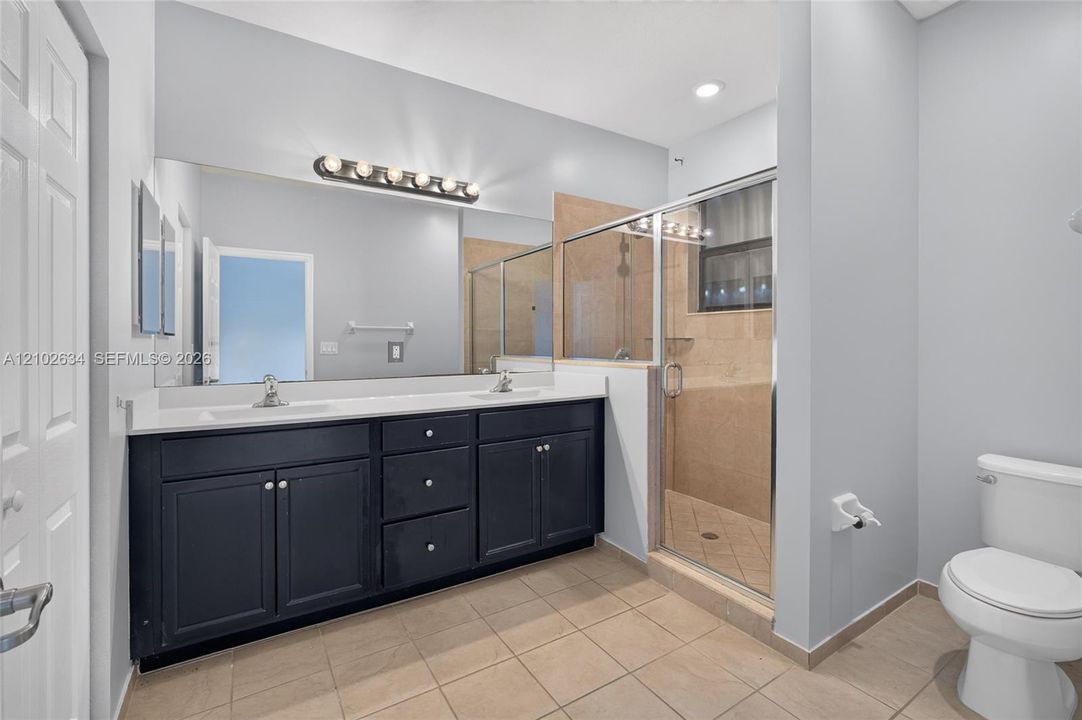 For Sale: $370,000 (3 beds, 2 baths, 1705 Square Feet)