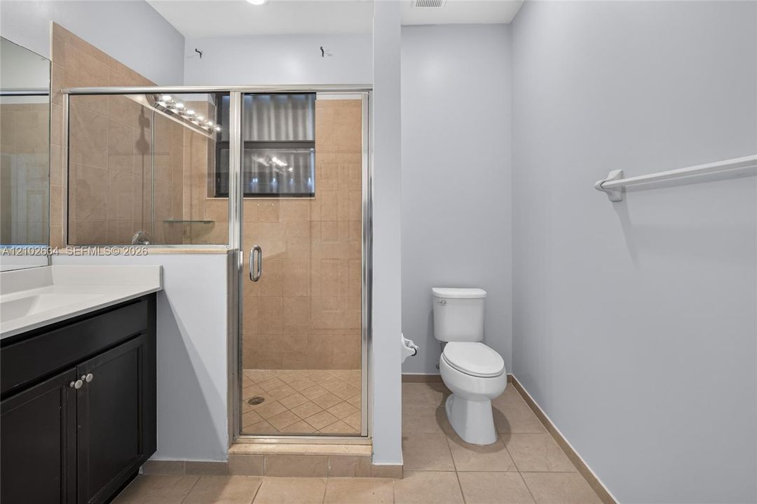 For Sale: $370,000 (3 beds, 2 baths, 1705 Square Feet)