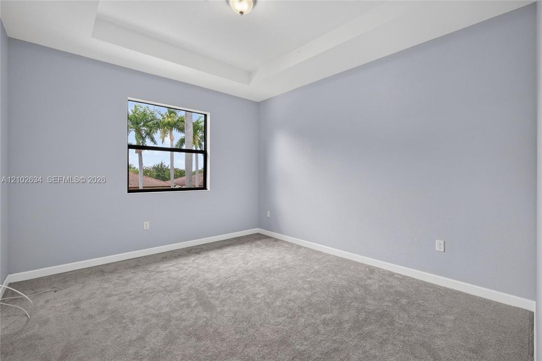 For Sale: $370,000 (3 beds, 2 baths, 1705 Square Feet)