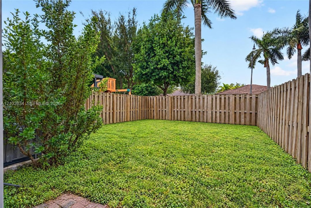 For Sale: $370,000 (3 beds, 2 baths, 1705 Square Feet)