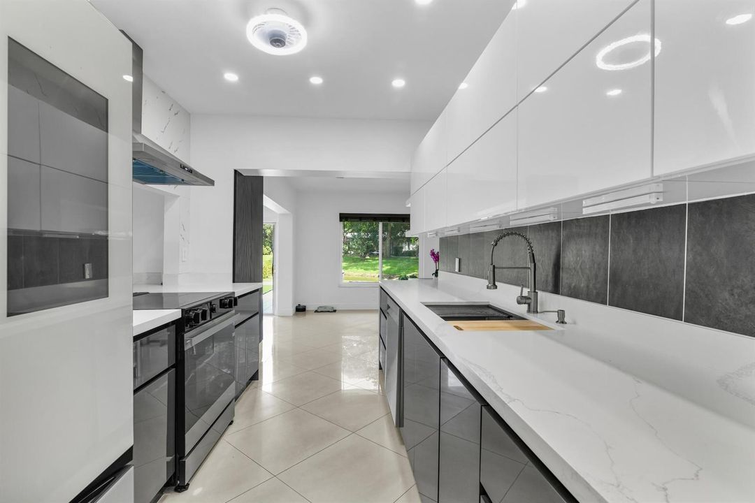 5707 White Hickory Cir, Tamarac -62